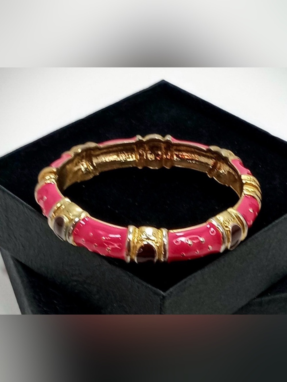 Vintage Fornash Gold-Tone Hot Pink & Purple Enamel Hinged Bangle Bracelet